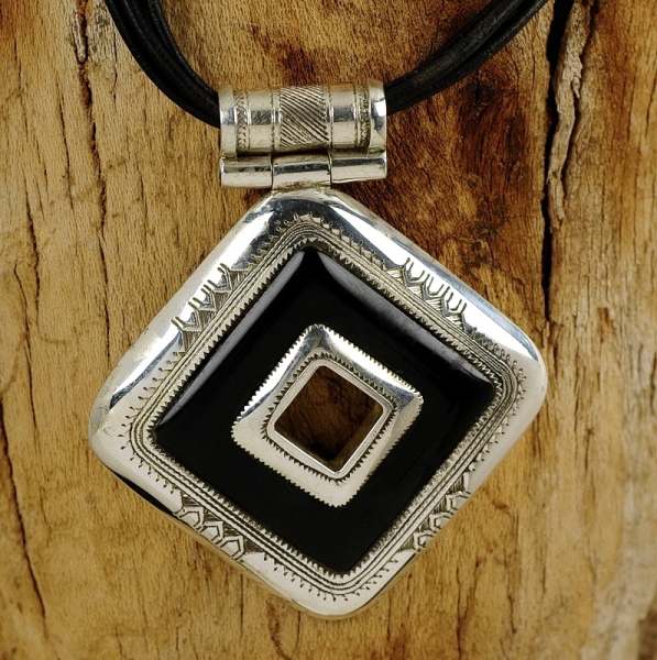 Tuareg Halskette Silber mit Onyx - Modernes Design